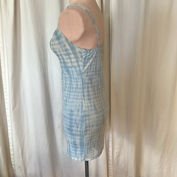 Forever 21 Mini Dress  Blue White Lined Stretch  Tye Dye Pattern - Picture 2 of 8